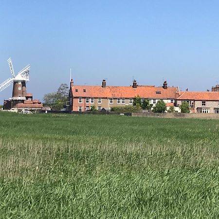 Lovely Quiet Cottage Sleeps 4 Adults, 4 Children, Dog Friendly Cley next the Sea Exterior foto